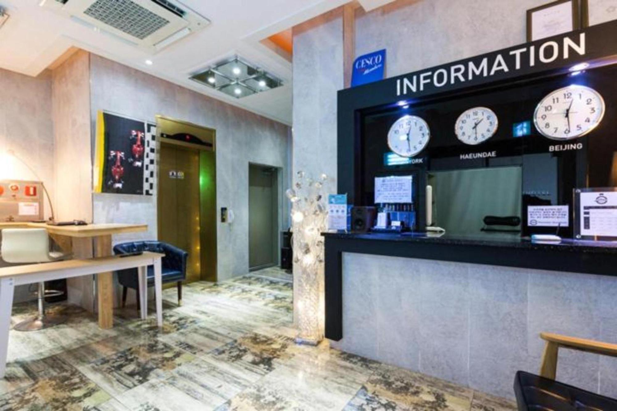 Show Hotel Haeundae Puszan Kültér fotó